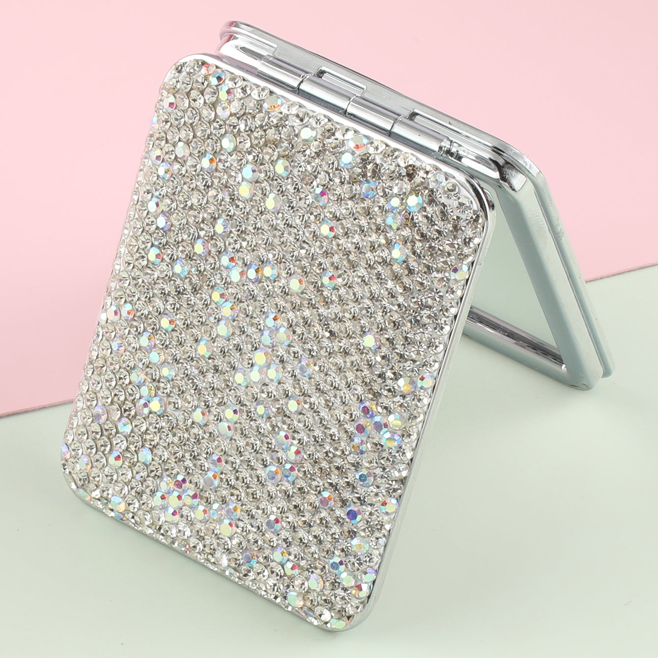 1PC Diamond-encrusted Makeup Mirror Rectangular Foldable Double-sided Makeup Mirror The Shiny Diamond-encrusted Appearance Allows You To Become The Focus Of The Crowd No Matter What Occasion It Is