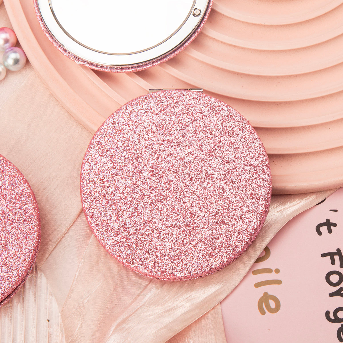 ✨ Chic Dreamy Series Round Makeup Mirror, 7cm, Pink Glitter Leather, Silver-plated Metal Frame, In Stock for Quick Shipping, HD Lens, Ideal for Weddings ✨