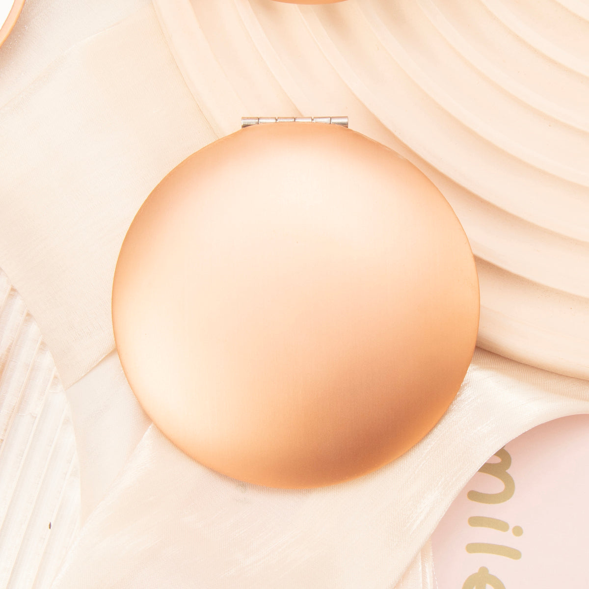 Rose Gold Enchantment✨: INS-style Circular UFO Magnetic DIY Makeup Mirror, 7cm Compact Elegance, Fashionable Beauty Essential, Illuminate Every Moment! 💄