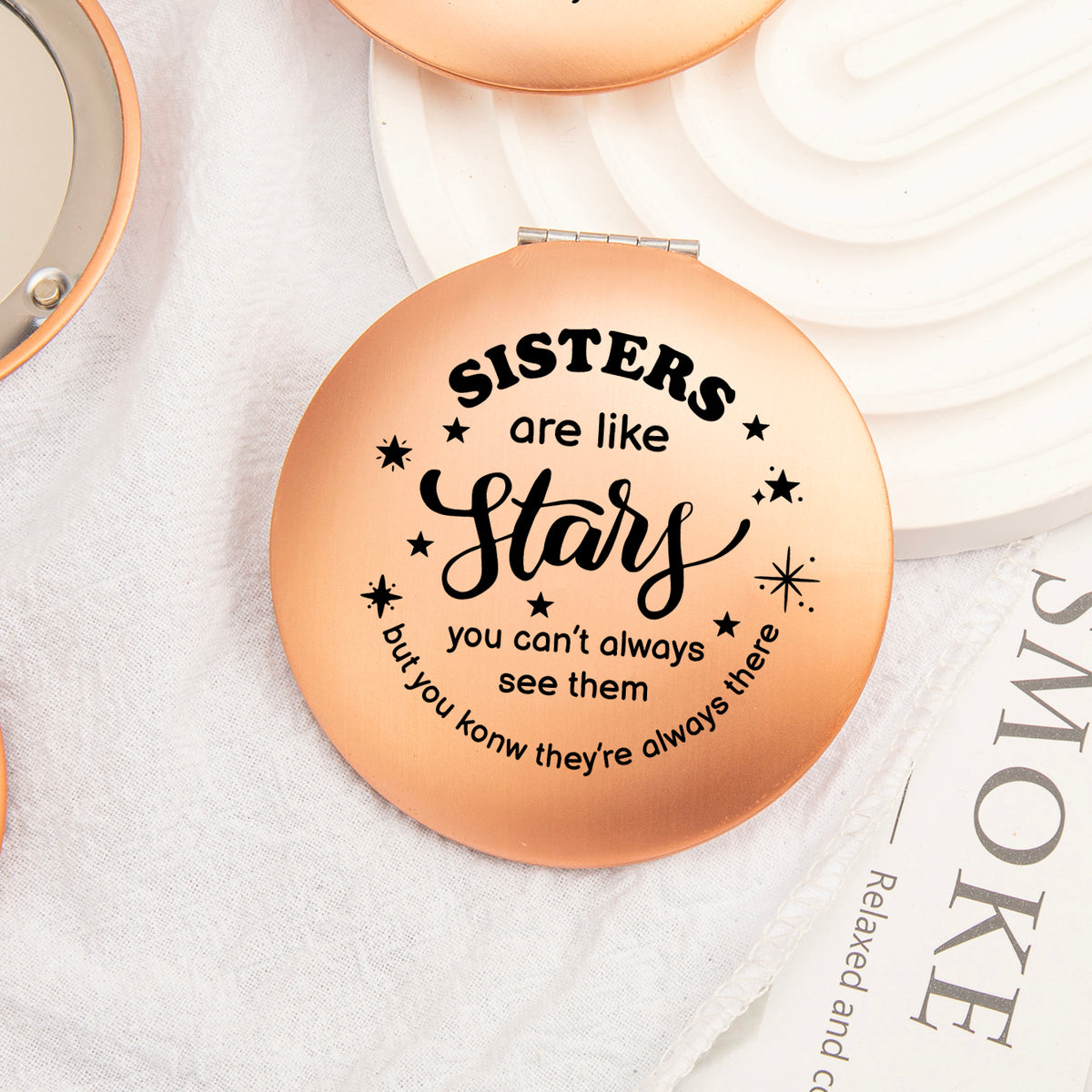 Elevate Moments with Our Rose Gold UFO Mirror – a Compact 7cm Marvel with a Magnetic Clasp, Adorned with a Heartfelt Message for Your Sister. The Perfect Gift for Birthdays and Special Occasions