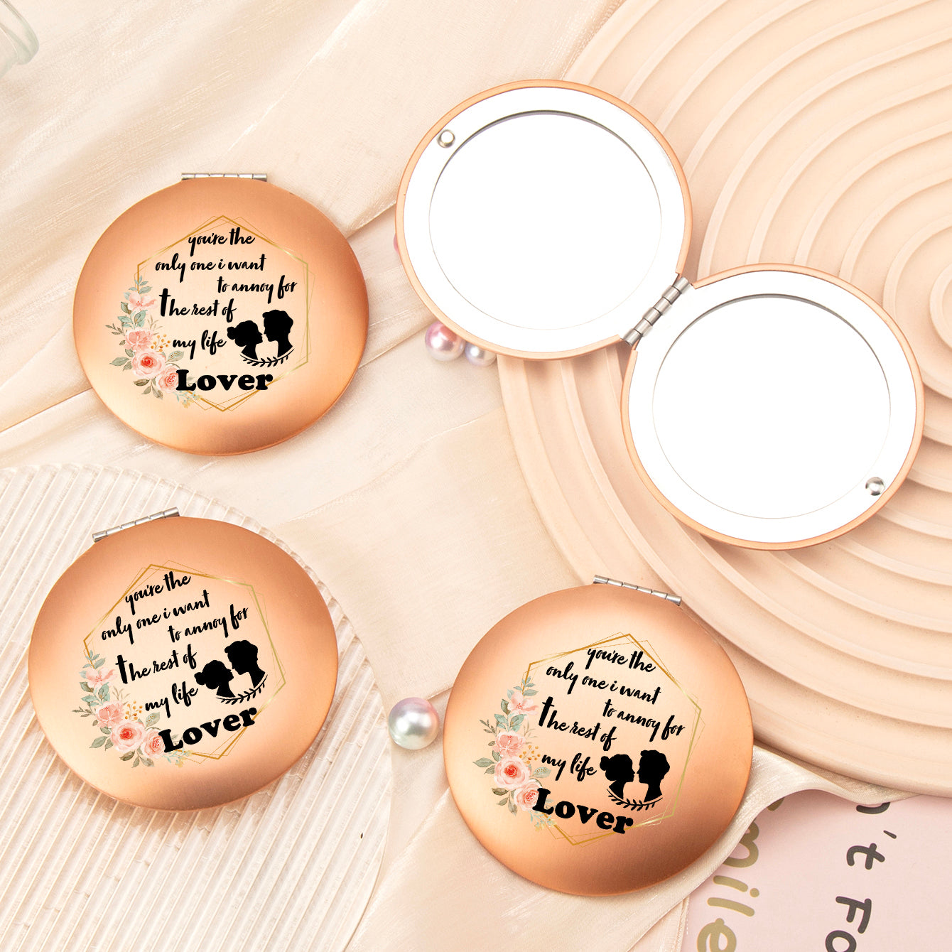 Dreamy Dance of Love: 7cm Round UFO Mirror in Rose Gold with Magnetic Clasp, Adorned with Romantic Wishes – Ideal Gift for Her