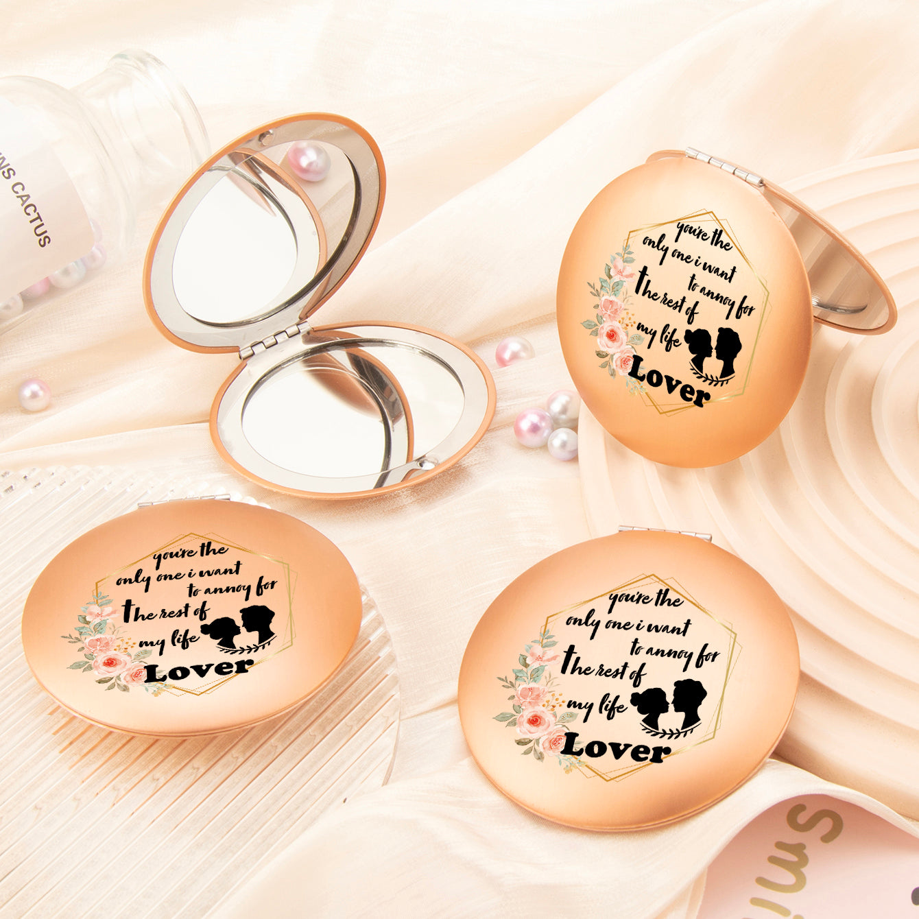 Dreamy Dance of Love: 7cm Round UFO Mirror in Rose Gold with Magnetic Clasp, Adorned with Romantic Wishes – Ideal Gift for Her