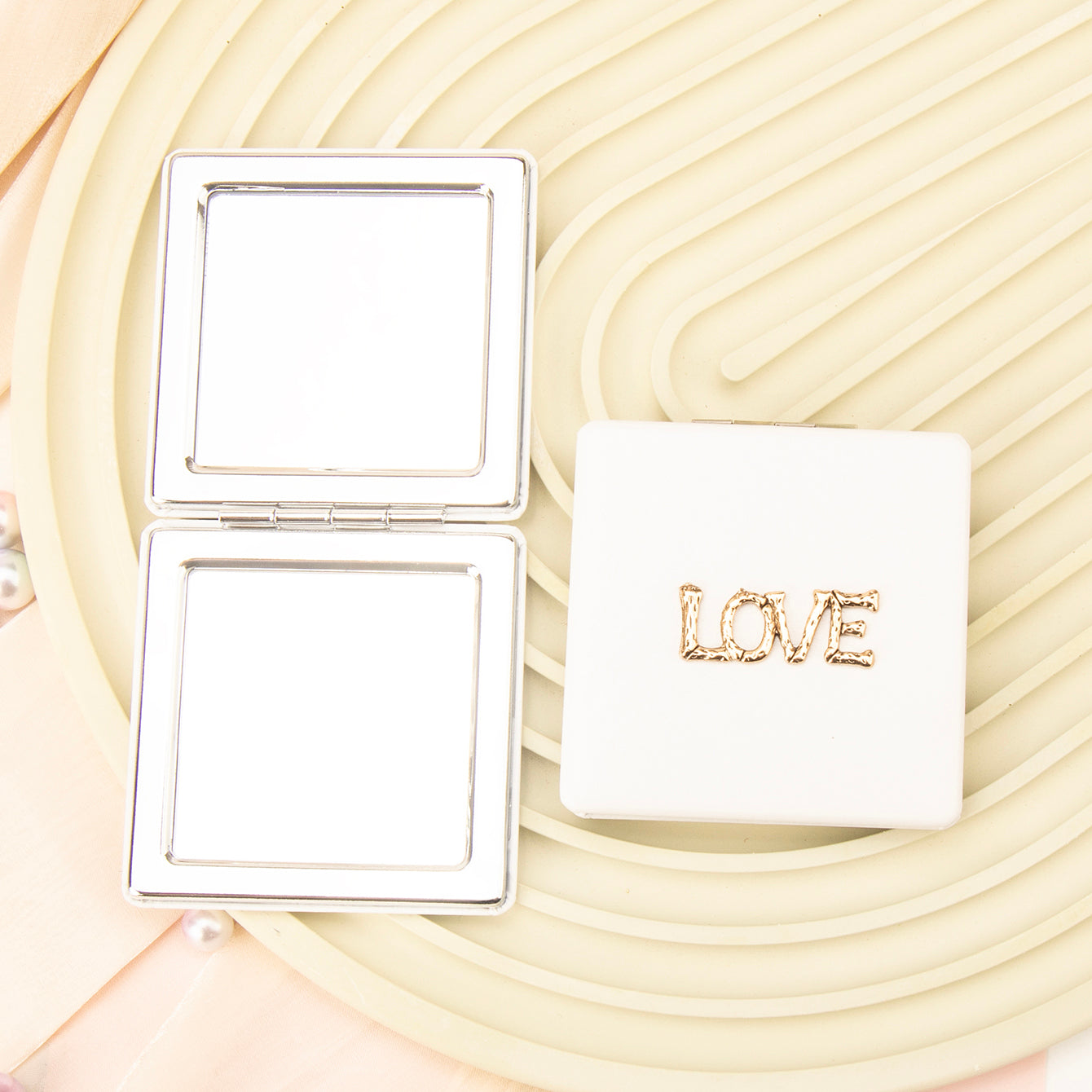 Dreamy Silver ✨ Square Makeup Mirror with Magnetic Clasp, 60mm, PU Leather Wrap, LOVE Letter Embellishment, Perfect for Wedding Gifts 💍