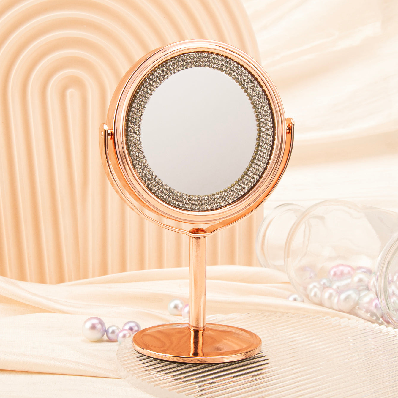 1PC The Smooth Color Of The Round Table Mirror And Diamond-encrusted Decoration Makes Your Room Decoration More High-end Very Suitable For Home Makeup Making Your Makeup More Perfect And Exquisite