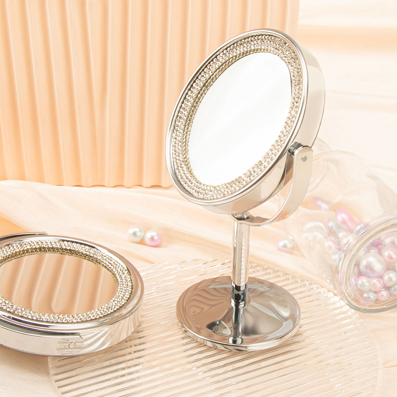 1PC The Smooth Color Of The Round Table Mirror And Diamond-encrusted Decoration Makes Your Room Decoration More High-end Very Suitable For Home Makeup Making Your Makeup More Perfect And Exquisite