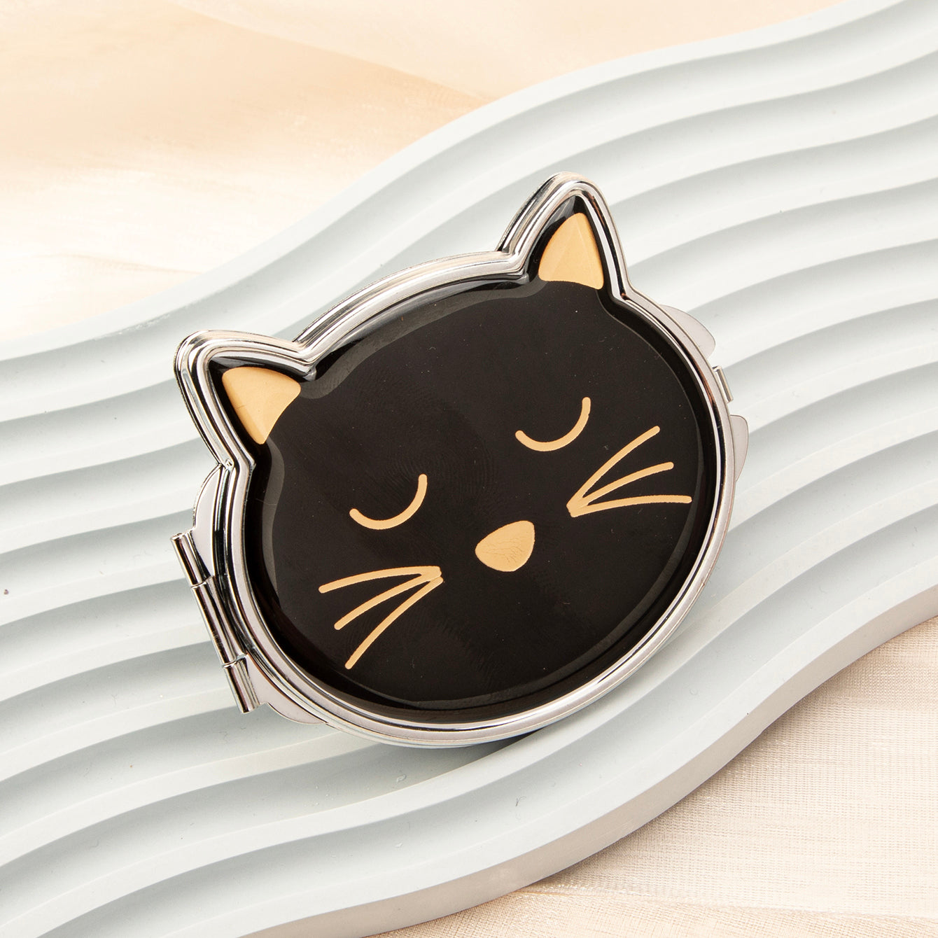 1PC Epoxy Makeup Mirror Folding Double Side Cat Head Compact Mirror 2X Magnification Cut Cat Pattern Suitable As Gift For Sister And Mother Or Lover Suitable For Birthday And Valentine's Day  And Various Festivals And Also Suitable For All Occasions