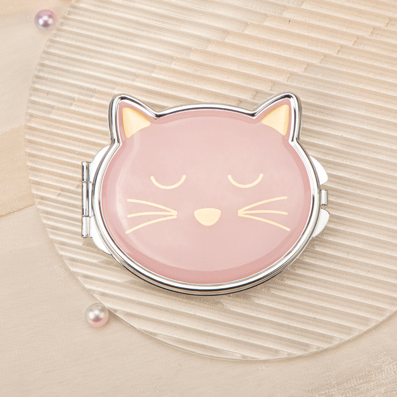 1PC Epoxy Makeup Mirror Folding Double Side Cat Head Compact Mirror 2X Magnification Cut Cat Pattern Suitable As Gift For Sister And Mother Or Lover Suitable For Birthday And Valentine's Day  And Various Festivals And Also Suitable For All Occasions