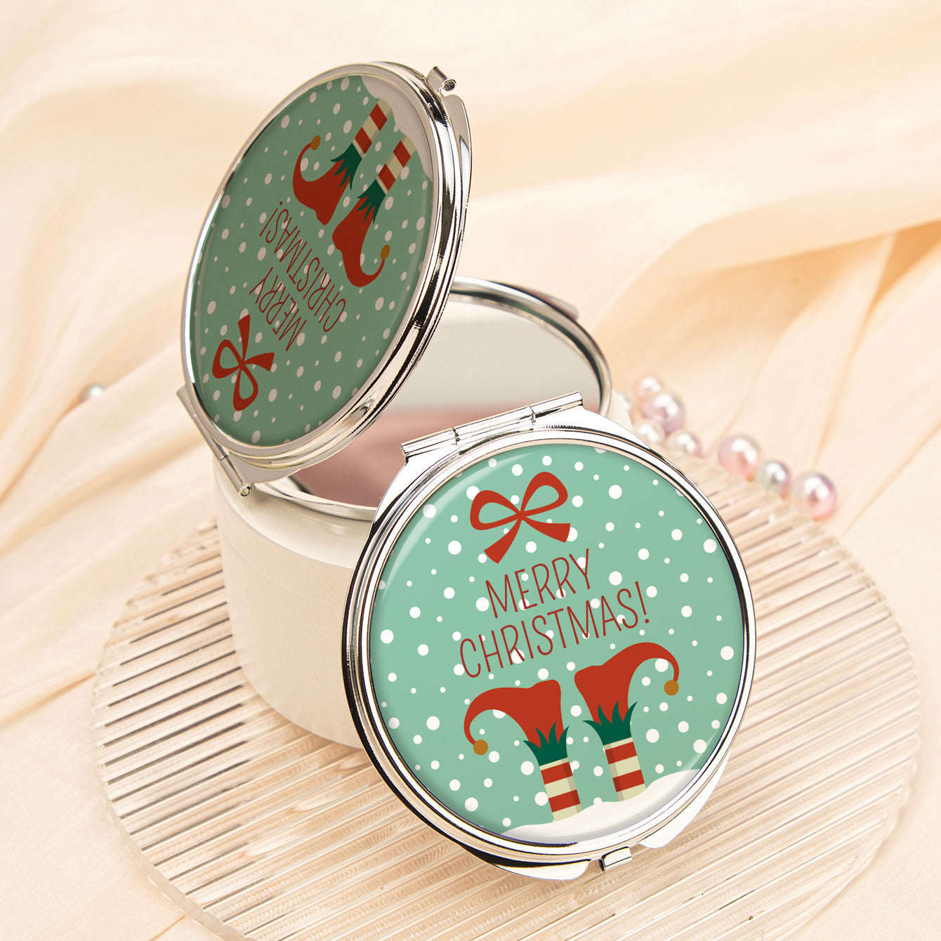 1PC Christmas Present Makeup Mirror 2X Folding Double Side Compact Mirror  Perfect Gift For Christmas For Sisters Daughters Granddaughters Aunts Mothers Grandmothers And Girlfriends Great Quality Compact Size For On The Go Beauty