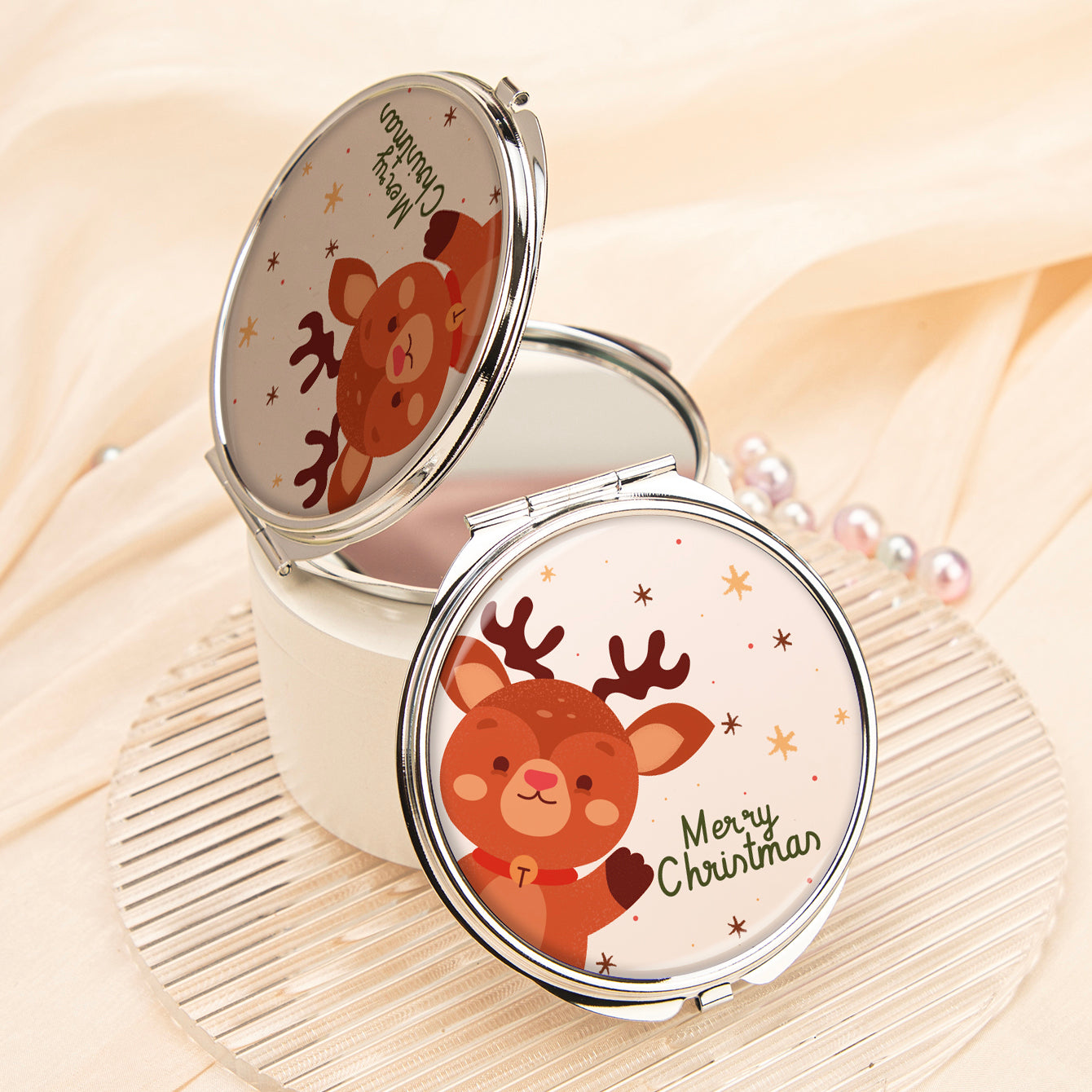 1PC Christmas Present Makeup Mirror 2X Folding Double Side Compact Mirror  Perfect Gift For Christmas For Sisters Daughters Granddaughters Aunts Mothers Grandmothers And Girlfriends Great Quality Compact Size For On The Go Beauty