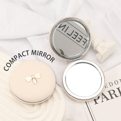 1PC Round Environment-friendly Leather  Folding Double Side Compact Mirror 2X Magnification Beautiful Metal Bee Decoration Can Be Used As A Gift For Mom Sister Or Friend Suitable As A Gift For Various Festivals And Also Suitable For Various Occasions