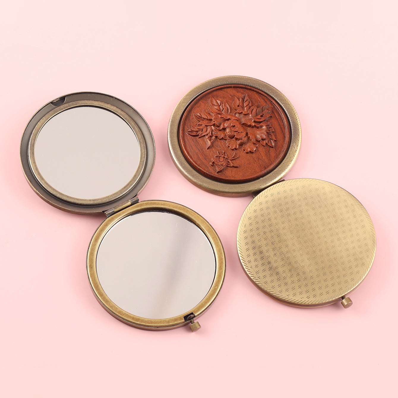 Pocket-sized Beauty Marvel ✨ 70mm Round Dual-sided Makeup Mirror – Antique Green Bronze Finish, Metal Frame, Solid Wood Carvings, Glass Lenses, 2X Magnification. Unveil Your Beauty in Style