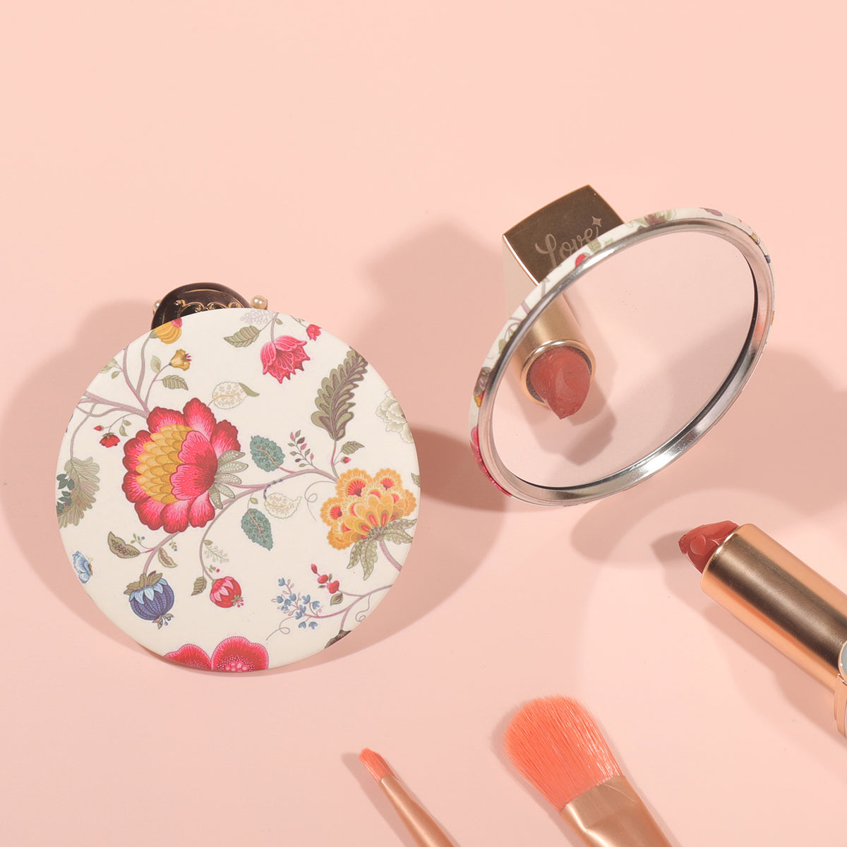 1 PC Round Single-sided Makeup Mirror Tinplate Interior Exquisite Printed Paper Shell Compact And Portable Design Perfect For Precision Makeup Ideal Gift For Mother Daughter Sister Girlfriend Suitable For Home Office Travel And More