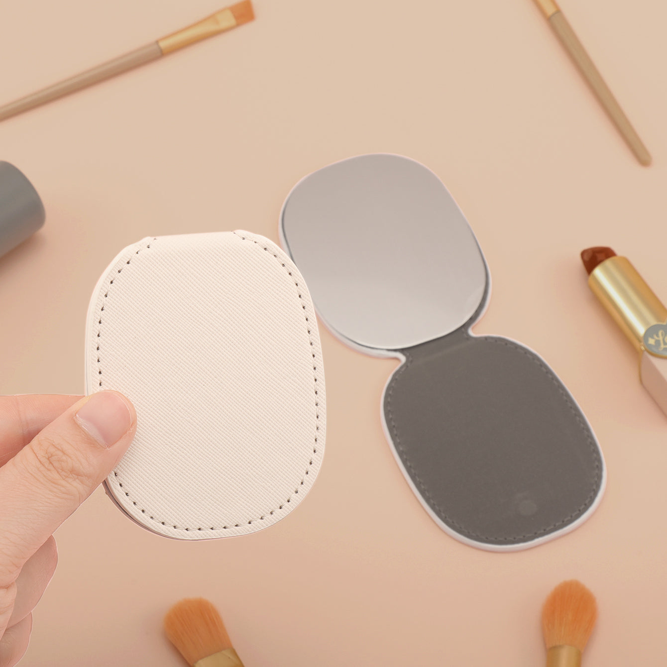 Fashion Forward | PU Leather Clad, Compact 8K HD Egg-shaped Folding Makeup Mirror, Four Colors to Choose from, Drop-Proof Design