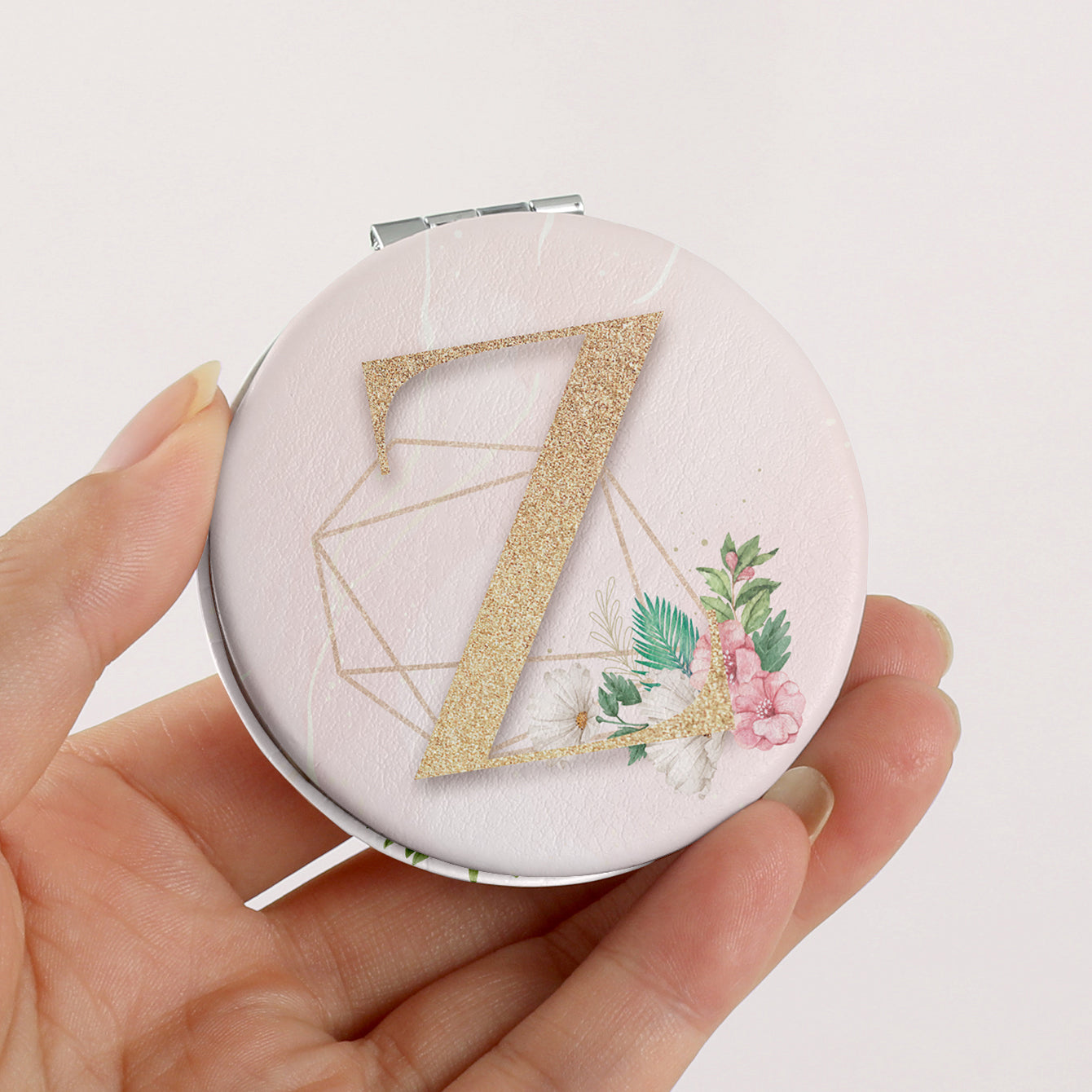 70mm Large Size, 2x Magnification Glass, Magnetic Clasp, PU Leather Casing, In-stock with A-Z letters. The perfect gift for sisters, cousins, aunts, and more on holidays and weddings! Carry beauty wherever you go, effortlessly perfect makeup every time!