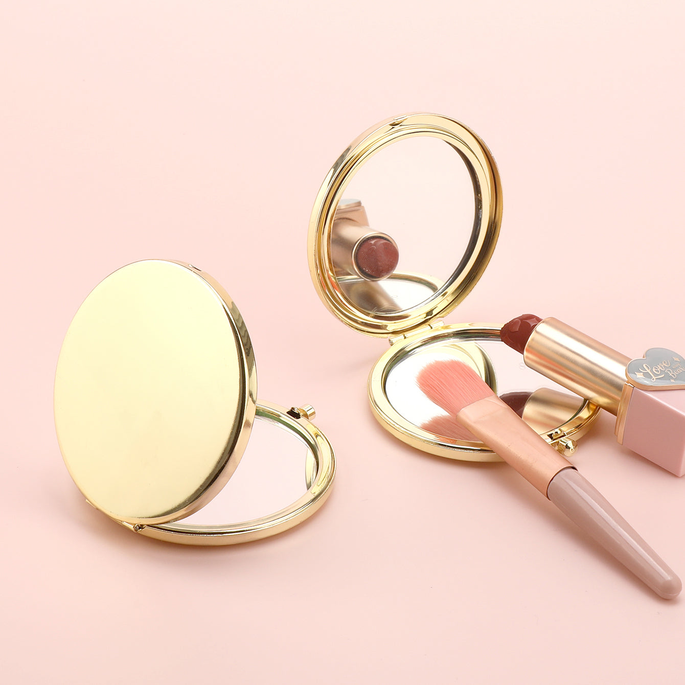 ✨ INStyle 70mm Round Foldable Makeup Mirror ✨ HD Glass, Electroplated in Antique Bronze, Silver, Gold ✨ In-stock for quick delivery, perfect festive gift for friends. Ideal for creative DIY! Share the joy and create beautiful moments! ✨