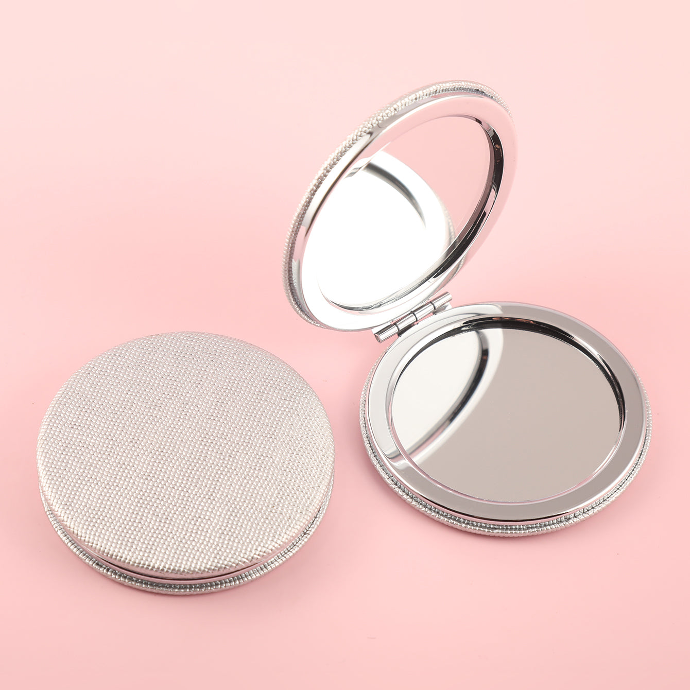 HD Glass Round Makeup Mirror, with Plating Silver Metal Frame and PU Eco-friendly Leather, Available in Five Colors, Bringing You a Unique Fashion Experience