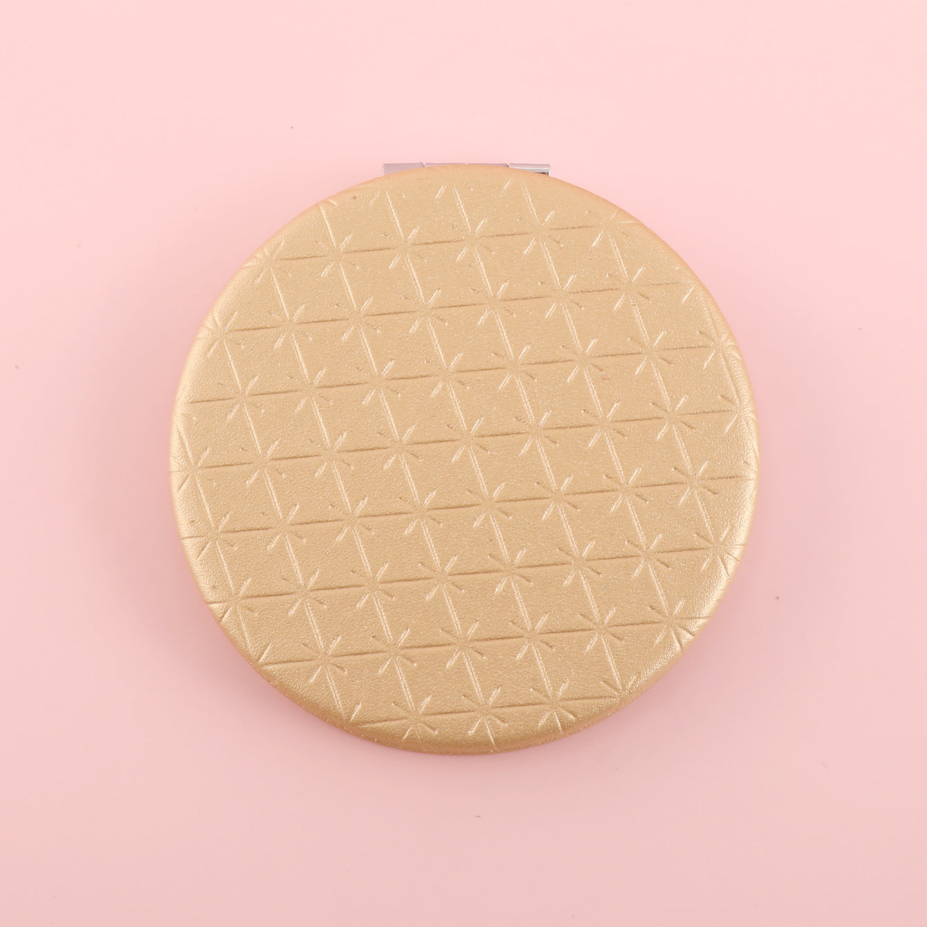 Beautiful Round Plating Silver Frame, Cross-Pattern PU Eco-Friendly Leather Embellishment, HD 60*60mm Makeup Mirror, Clearly Showing the Details of Makeup, The Perfect Choice for Both Fashion and Environmental Protection.