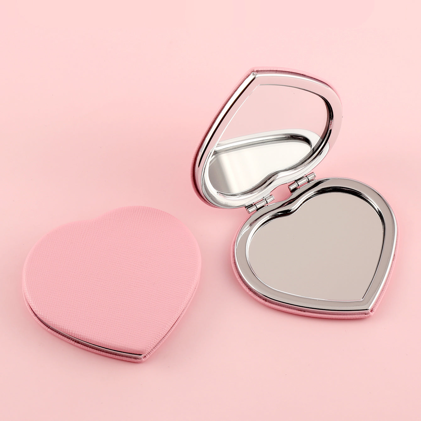 Eco-Friendly PU Leather Metal Bee Decorative Cosmetic Mirror, HD Glass Mirror, Plating Silver Metal Frame, Heart-Shaped 65*65mm, Available in Pink ,Maroon and Red, Preferred as a Gift