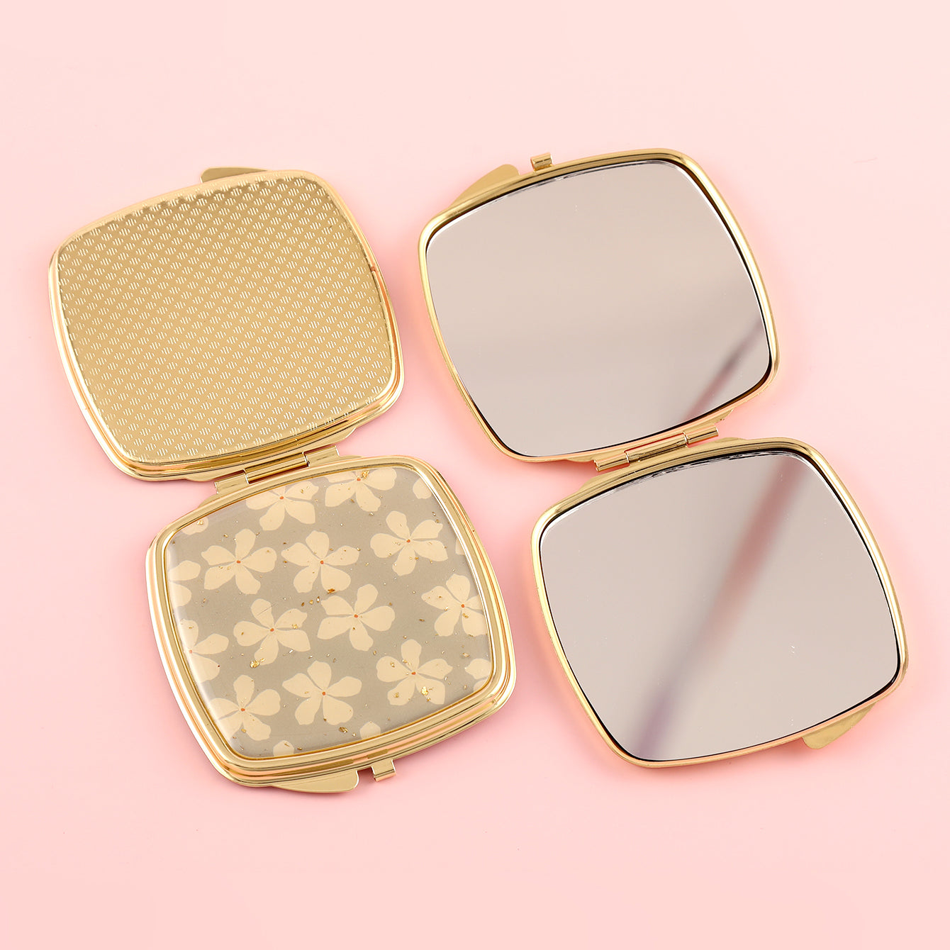 Personalized Customization, Let Your Personality Shine! Exclusive Epoxy Pattern, HD Mirror, Plating Silver Rim, 65*65mm Square Cosmetic Mirror, Three Fashionable Styles Waiting for You to Choose