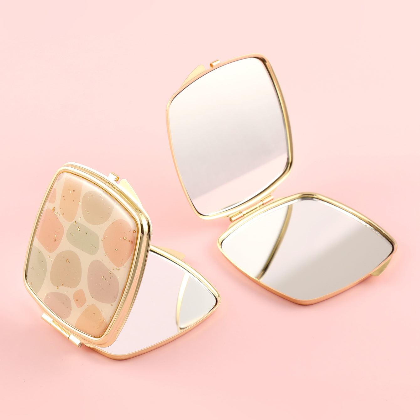 Personalized Customization, Let Your Personality Shine! Exclusive Epoxy Pattern, HD Mirror, Plating Silver Rim, 65*65mm Square Cosmetic Mirror, Three Fashionable Styles Waiting for You to Choose