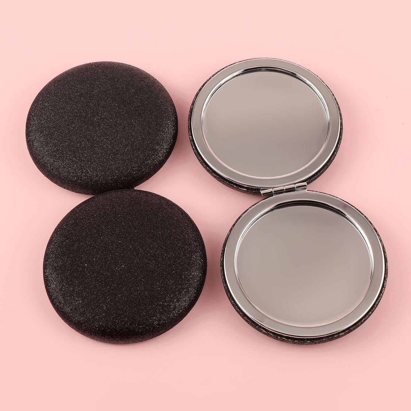 Translucent HD Glass Mirror, Eco-Friendly and Fashionable, Available in Four Colors, 70*70mm Round Bread-Shaped Cosmetic Mirror, Showing Off Your Personalized Beauty