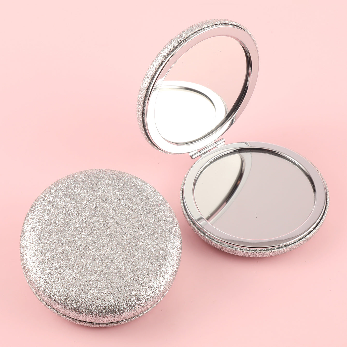 Translucent HD Glass Mirror, Eco-Friendly and Fashionable, Available in Four Colors, 70*70mm Round Bread-Shaped Cosmetic Mirror, Showing Off Your Personalized Beauty