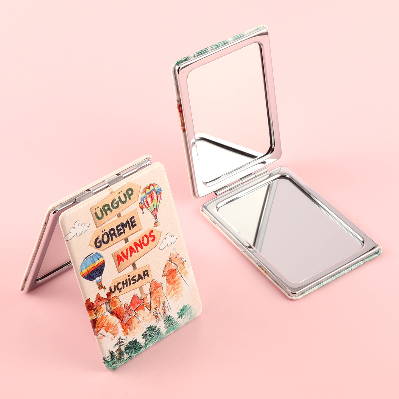 Intimate Customization, PU Eco-Friendly Leather, Plating Silver Edge, HD Mirror，Create Your Own Personalized Makeup Mirror, the Ideal Size of 85*62mm, to Perfectly Express Yourself