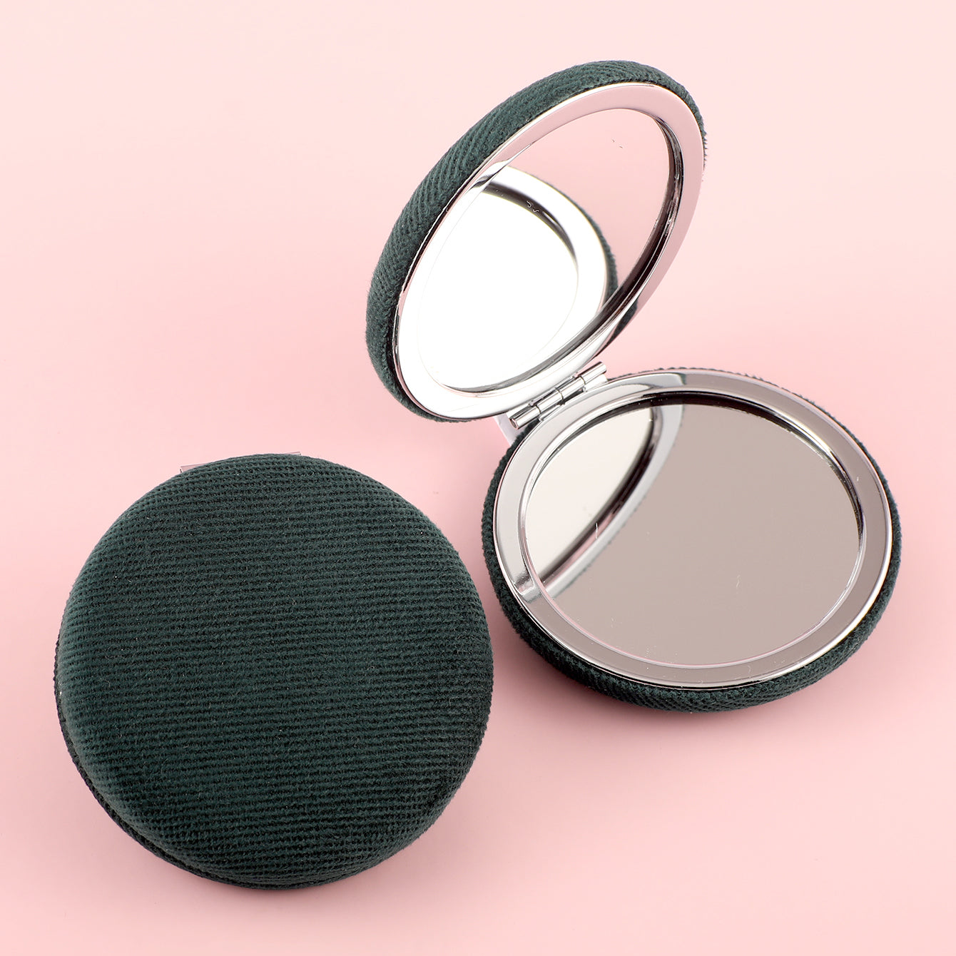 HD Fabric 70*70mm Round Cosmetic Mirror, Plating Silver Metal Frame, Five Colors Available: Pink, Black, Blue, Khaki, White, a Loving Choice for Gift-Giving Friends