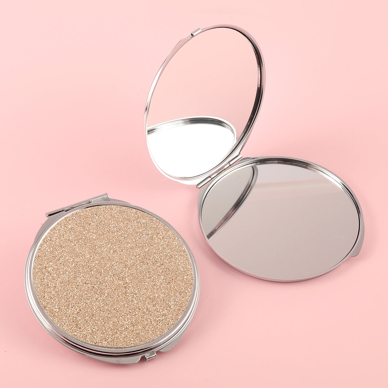 Pu Glitte Leather Plating Silver Round Vanity Mirror! Enjoy the Bright Brilliance Brought by HD Glass, and the 85*80mm Size Perfectly Matches Your Beauty Table. Pink, Blue, Black and Yellow,Multiple Choices to Show Your Personality.