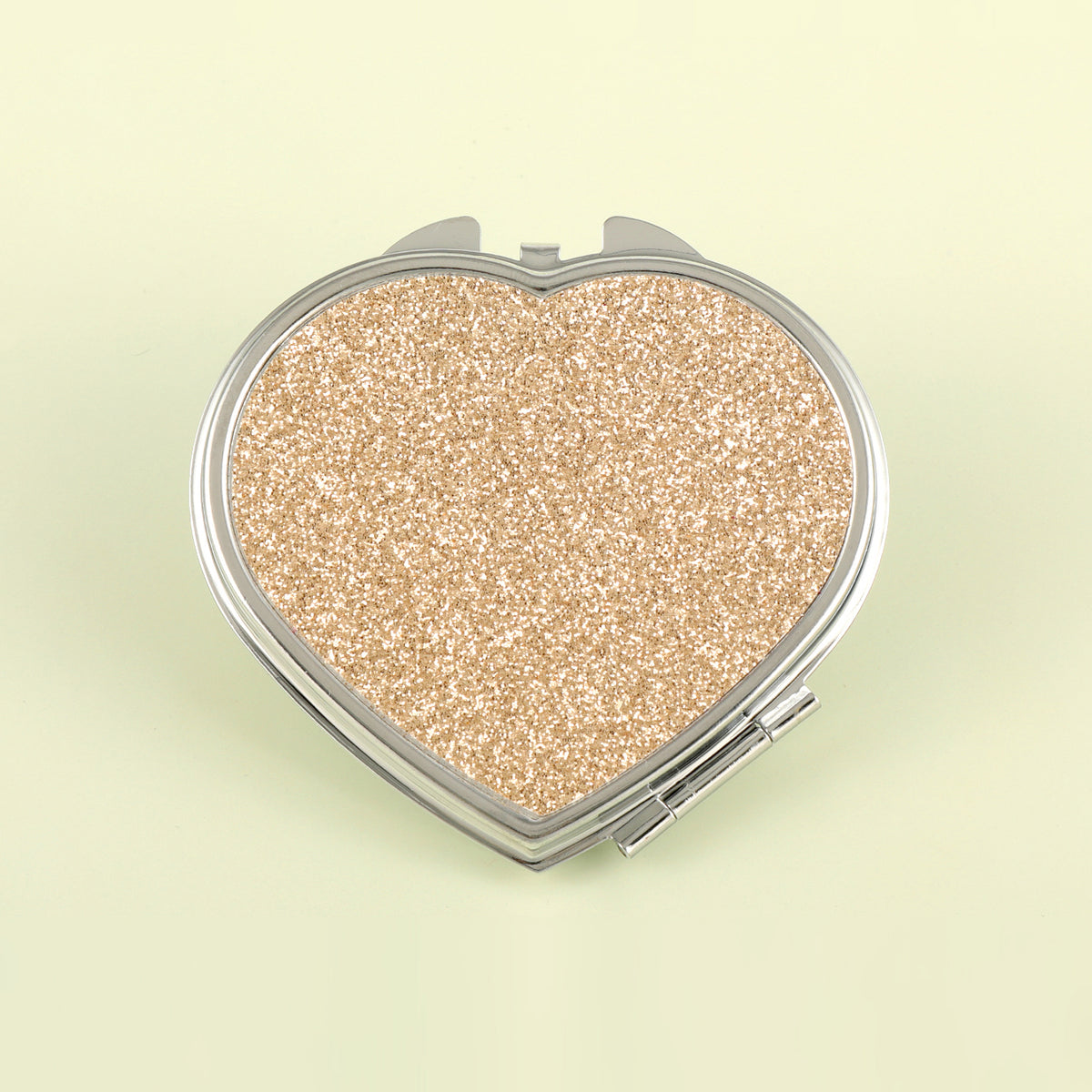 65*70mm Heart-Shaped PU Glitte Eco-Friendly Leather Cosmetic Mirror, Available in Four Colors! A Must-Have Tool for Makeup, Easy to Carry and Reapply Makeup Anytime and Anywhere.