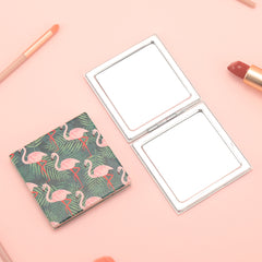 When Aesthetics Meets Practicality, We Create a 70*70mm Square Cosmetic Mirror Made of High-Grade PU Eco-Friendly Leather, Embellished with Flamingo Patterns, HD Glass, and a Silver Plating Metal Frame. It Is the Perfect Choice for Your Bestie!