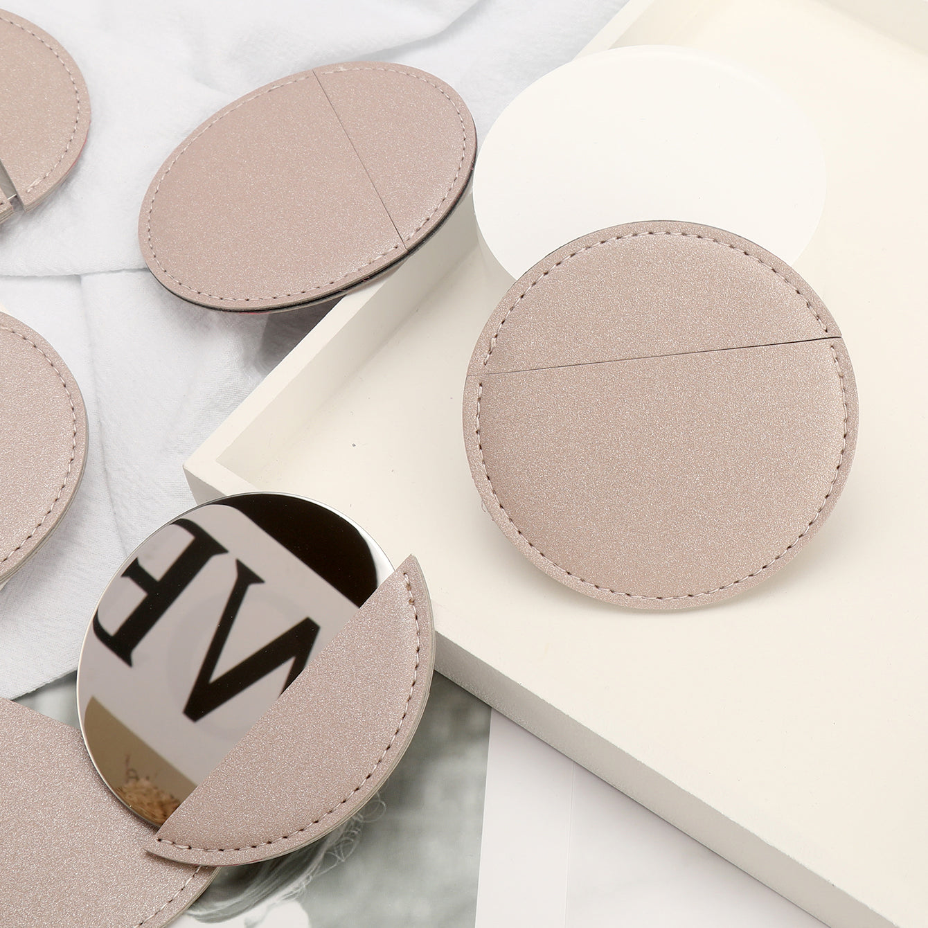 Eco-Friendly PU Leather Case Packaging, Customized Personalized Patterns, Stainless Steel One-Way Mirror, 80*80mm Round Cosmetic Mirror, Both Taste and Environmental Protection 🌿💄