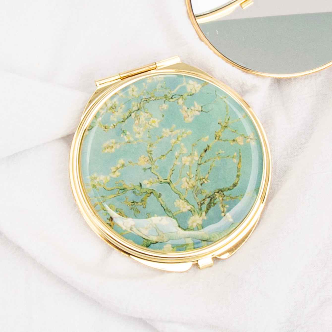 Personalized Custom Epoxy Style, Golden Plating Metal Frame with HD Glass, Various 70*70mm Round Cosmetic Mirrors, the First Choice for Gifts