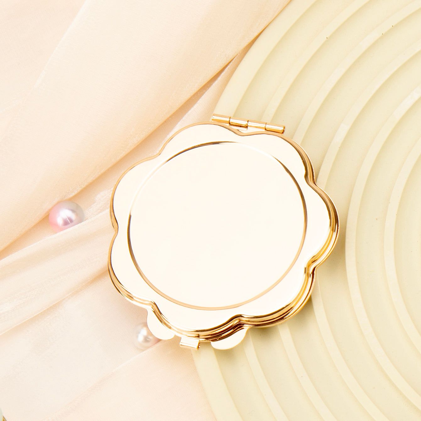 ✨Chic Light Gold, Petal Clasp 65mm Blank Makeup Mirror✨ DIY Essential