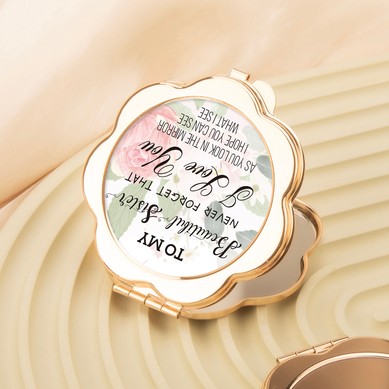 ✨ Personalized Customization, Unique Glue Flower Style, Gorgeous Metal Frame, Shiny Gold Plating. The Unique 65*65mm Flower Shape Makes You Feel A Little Happiness Every Time You Look In Front Of The Makeup Mirror